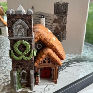 🐈‍⬛ Dickens Heritage Village “IVY GLEN CHURCH”